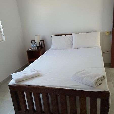 Amssler Beach Stay Kalutara Kültér fotó
