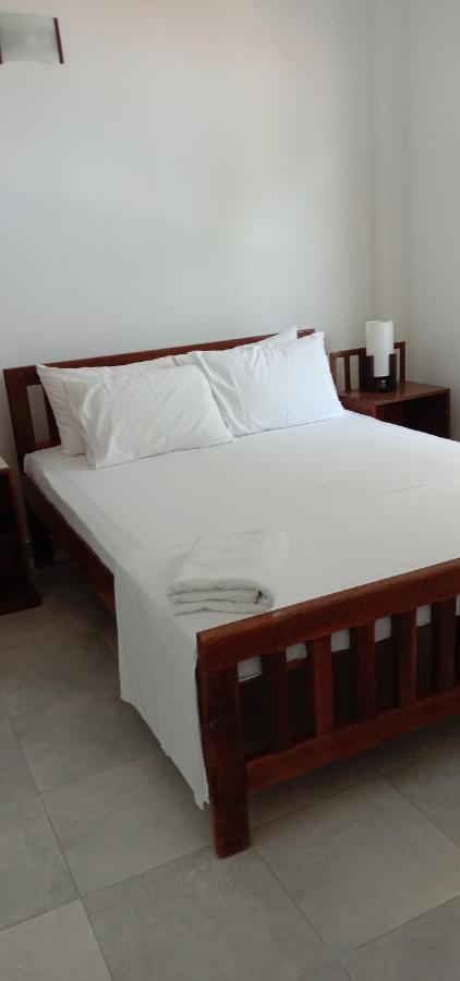 Amssler Beach Stay Kalutara Kültér fotó