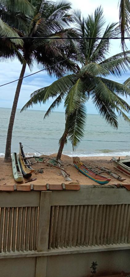 Amssler Beach Stay Kalutara Kültér fotó
