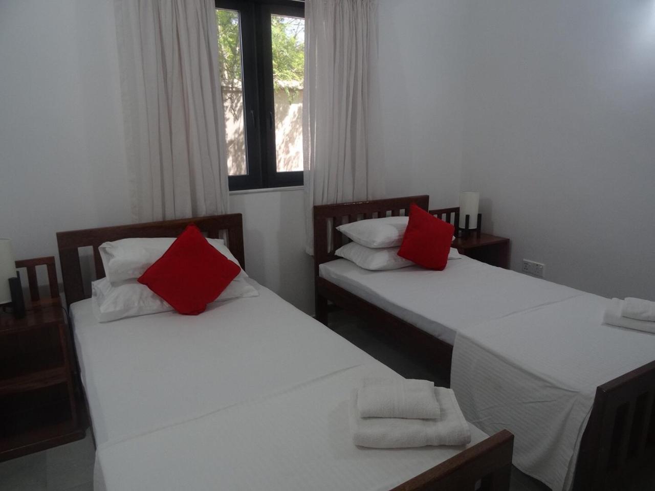 Amssler Beach Stay Kalutara Kültér fotó