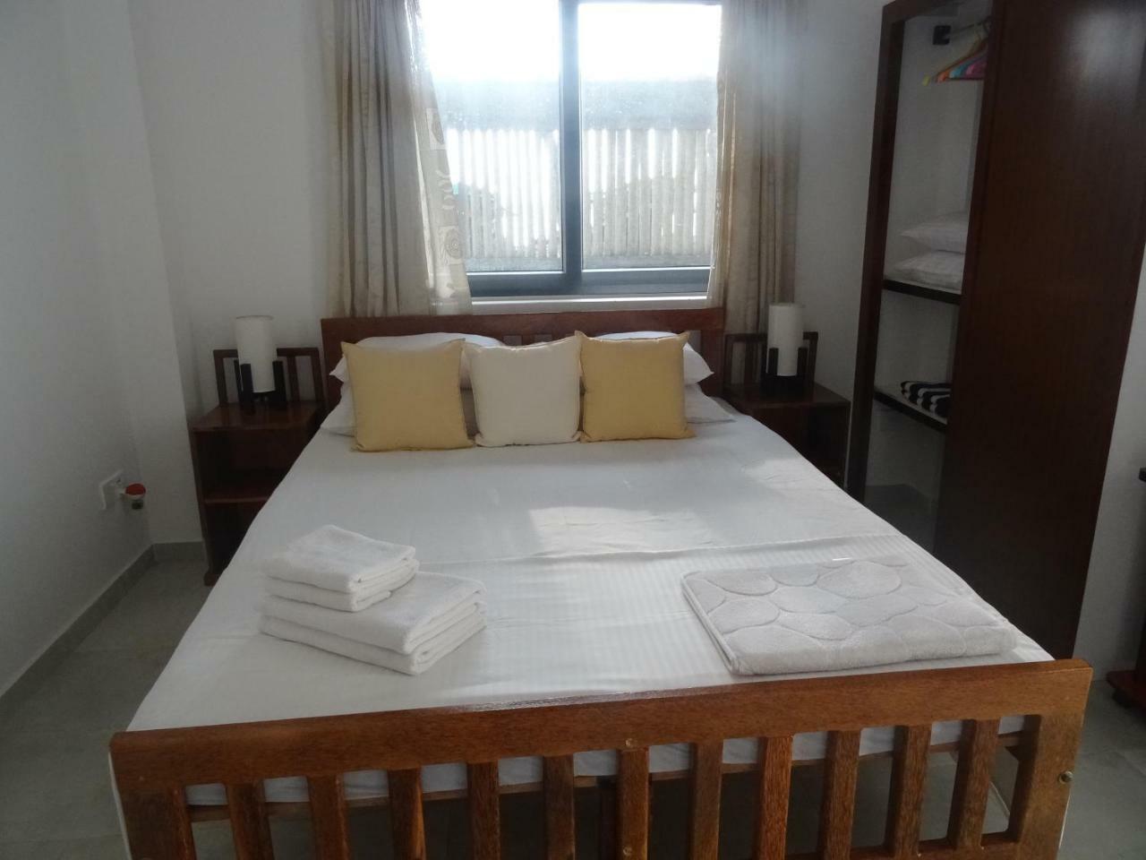 Amssler Beach Stay Kalutara Kültér fotó