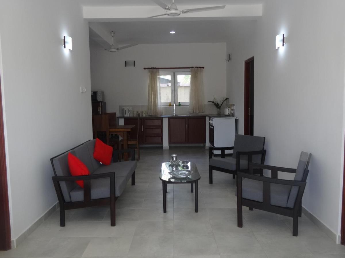 Amssler Beach Stay Kalutara Kültér fotó