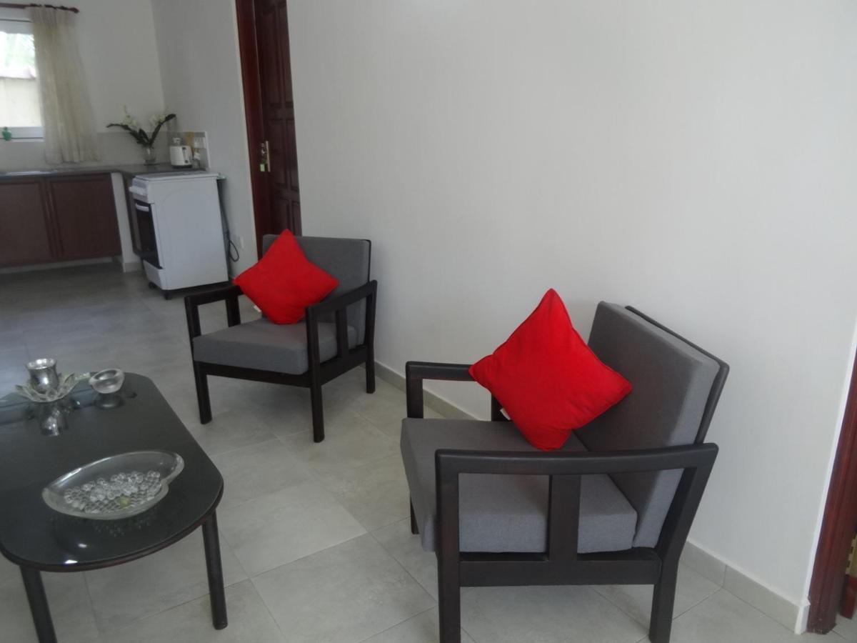 Amssler Beach Stay Kalutara Kültér fotó